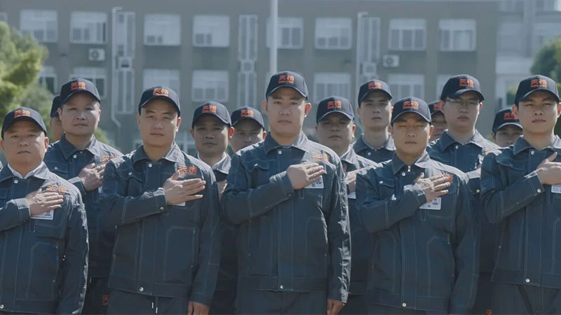 地板选购避坑指南：除了产品，这3个安装服务细节你一定要问清